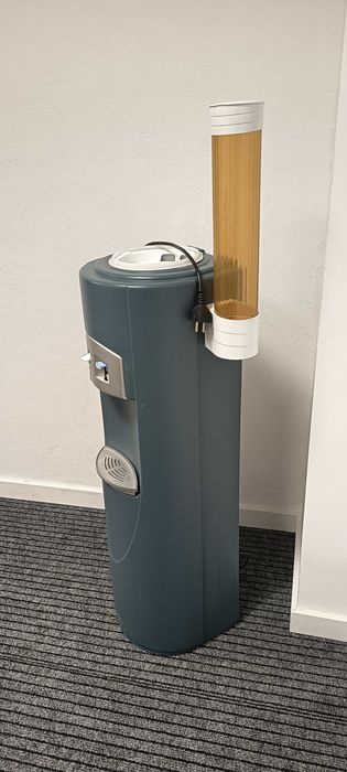 Dispensador de Água com sistema de garrafão