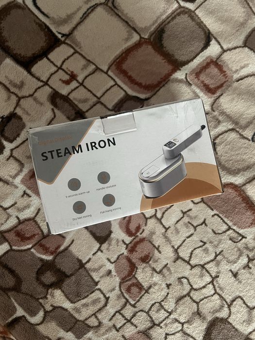 парова праска відпарювач дорожній Steam Iron з дисплеєм