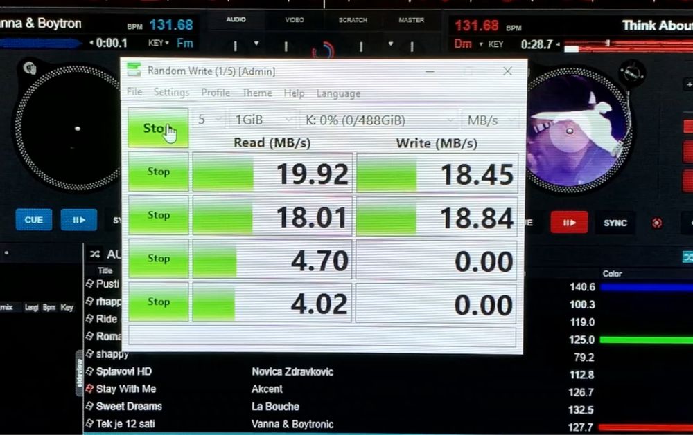 Зовнішній SSD накопичувач 2 TB