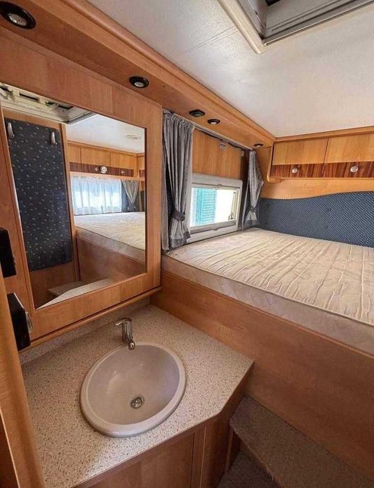Auto Caravana Burstner i647 Elegance