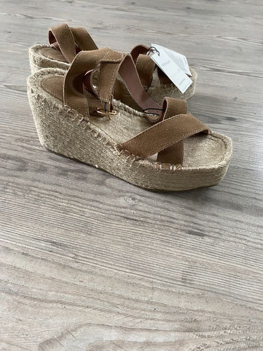 Nowe sandały na platformie reserved rozmiar 39 skórzane