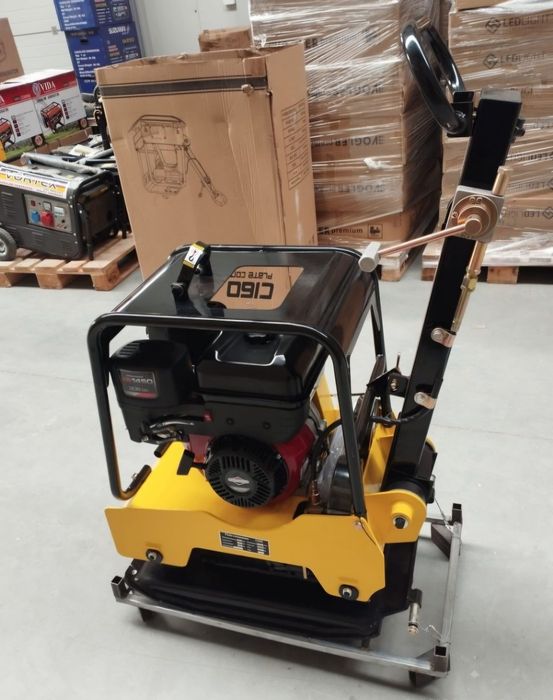 Zagęszczarka płytowa 200kg! z rewersem  C330 Briggs&Stratton 1450XR 20