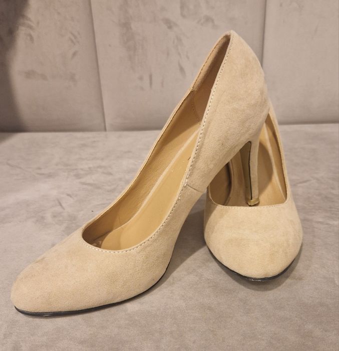 Buty damskie na szpilce, czółenka 39