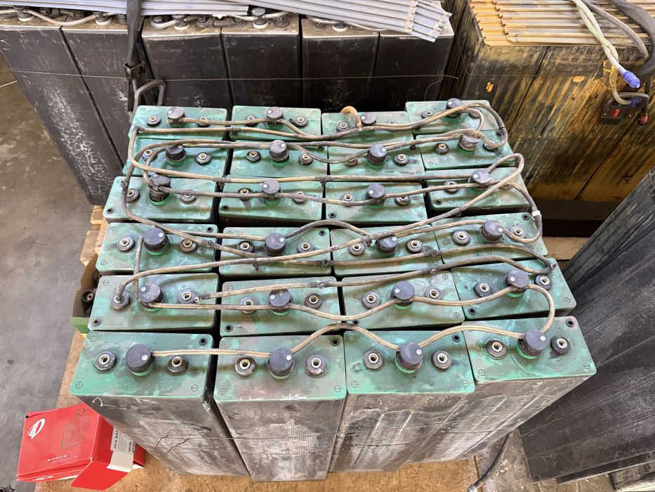 Тягові акумулятори для електронавантажувачів