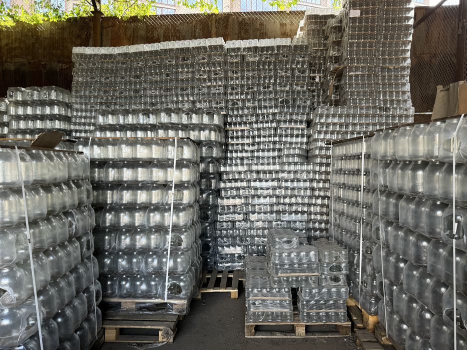 Банка 0,5 1л.1,5 л 3 л. Нова