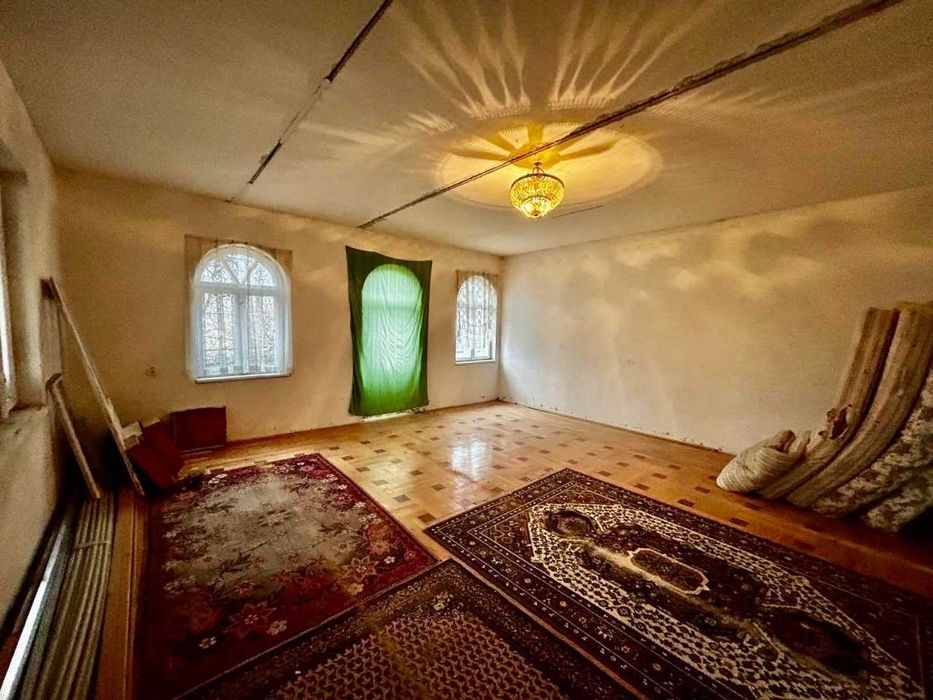 Продаж будинку в с. Курів (40 км від Івано-Франківська)