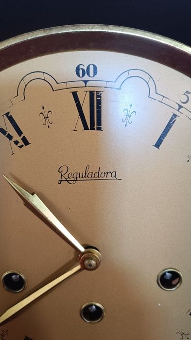Relógio reguladora