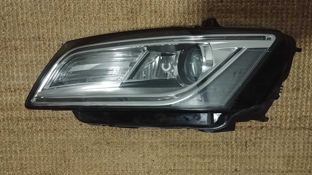 Lampa Audi Q5 Lift Bi-Xenon, Skrętna, Idealna kompletna, Piękna.
