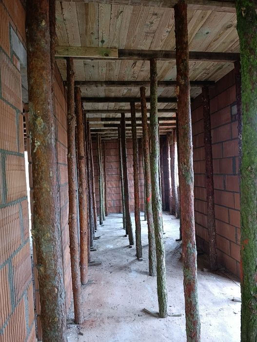 Stemple budowlane , drewniane 2,90 m  ok. 300 szt.