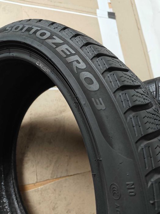 Шини зимові 2шт r21 275 35 Pirelli Sottozero³ низькопрофільні