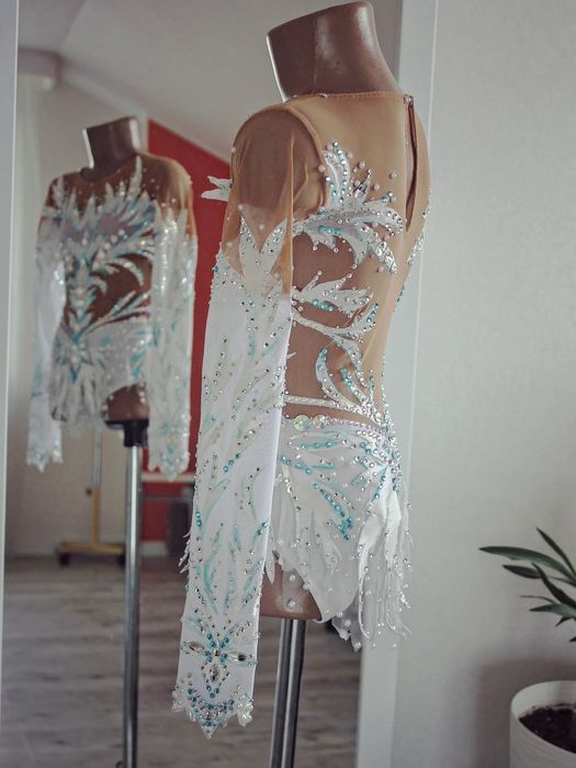 Купальник для художньої гімнастики