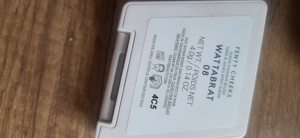 Róż do policzków Fendi