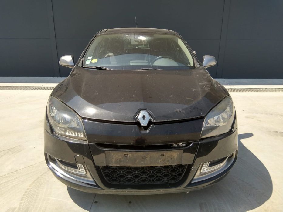 RENAULT MEGANE III Hatchback - 2012 - Para Peças