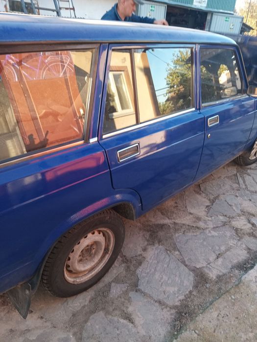 автомобіль ВАЗ 2104