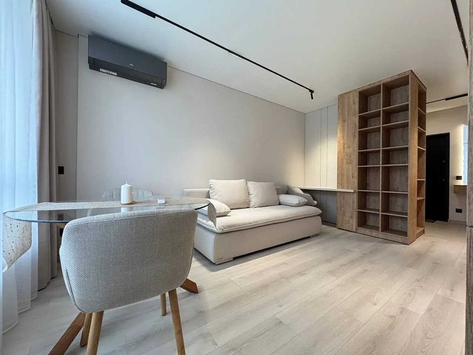 Однокімнатна в центрі з ремонтом