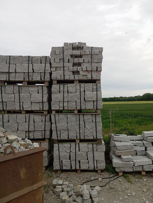 Mar -Granit. Producent kostki granitowej elementów ciętych surowo lupa