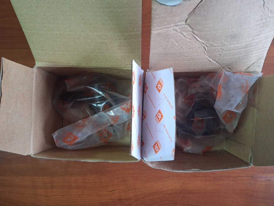 Наконечники рулевой тяги УАЗ правый, левый