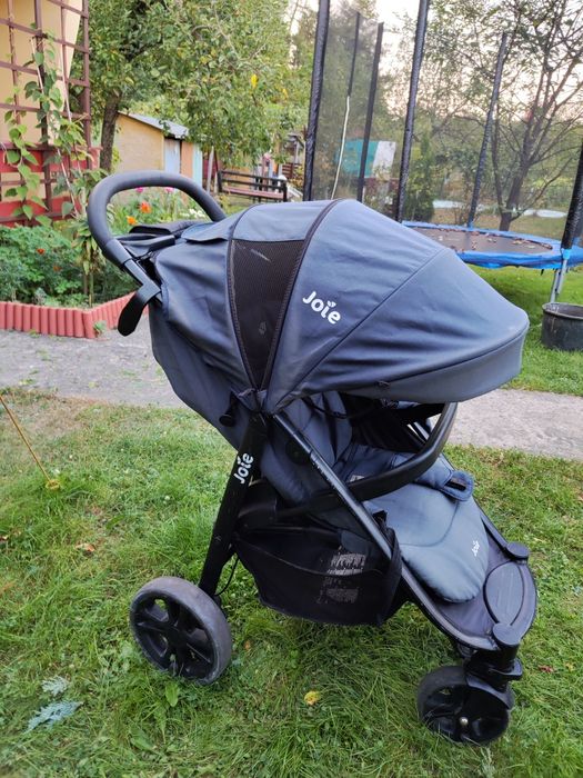 Wózek spacerowy Joie