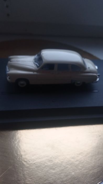ЗІМ,12,швидка допомога масштаб,1/43