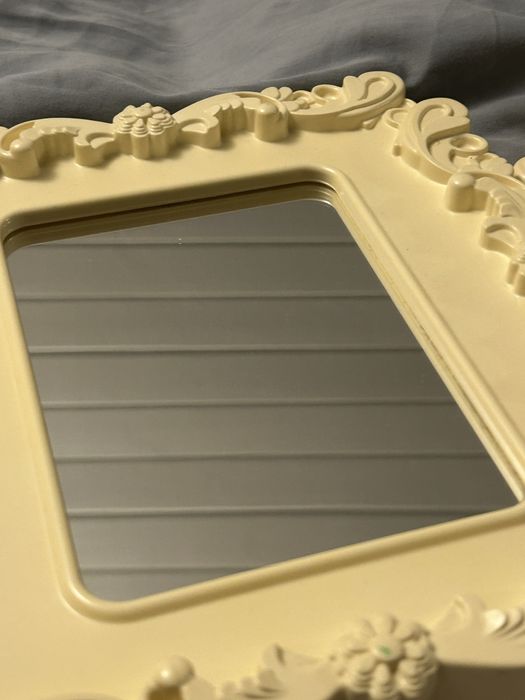 ramki na zdjęcia/ lusterka