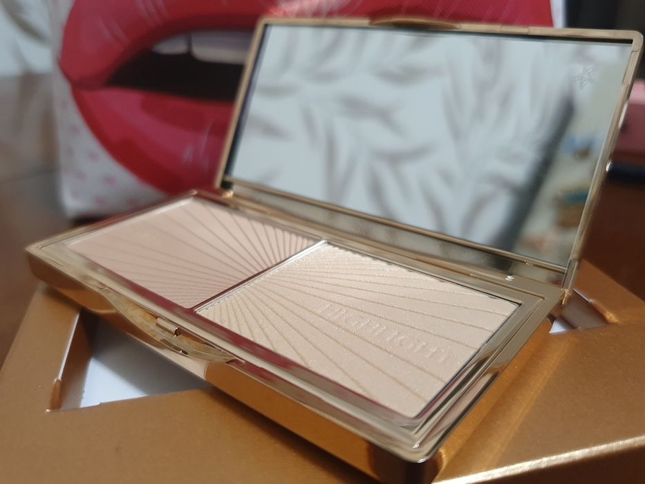 Палетка  Charlotte Tilbury Filmstar Bronze & Glow