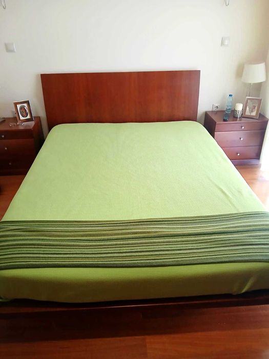 Quarto de casal completo - como novo