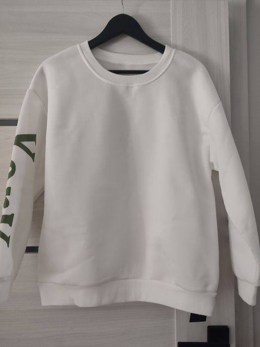 Nowa, Biała bluza damska, S