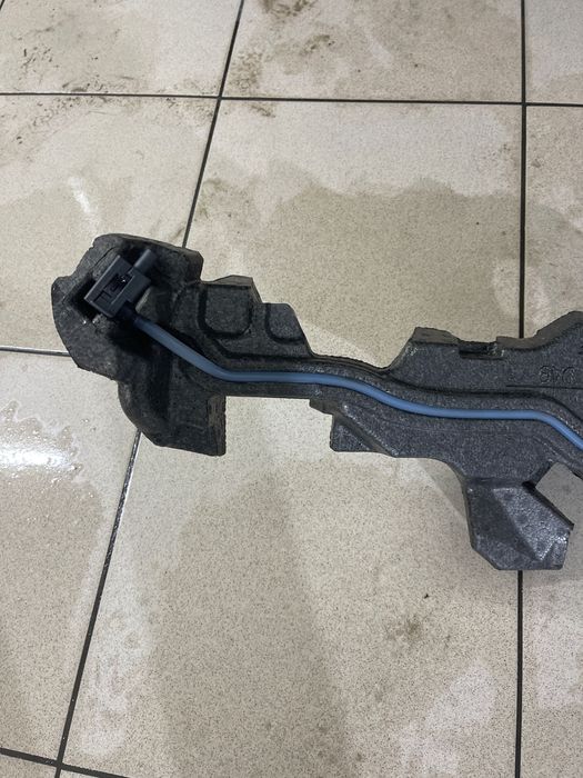 Продам абсорбер бампера Mercedes C W206