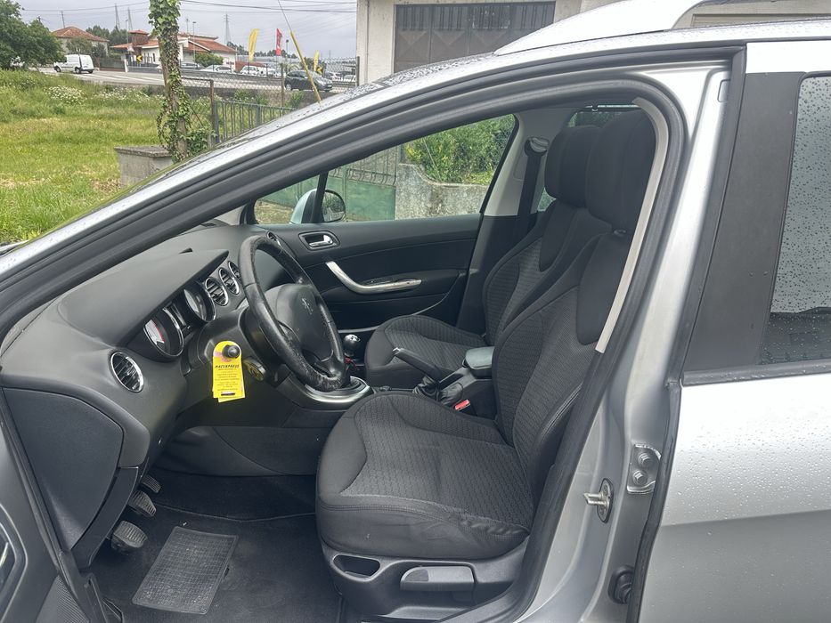 Peugeot 308 SW 1.6 HDI 110 CV 7 Lugares