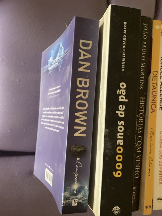 Lote de livros ( Joanne Harris, Dan Brown )