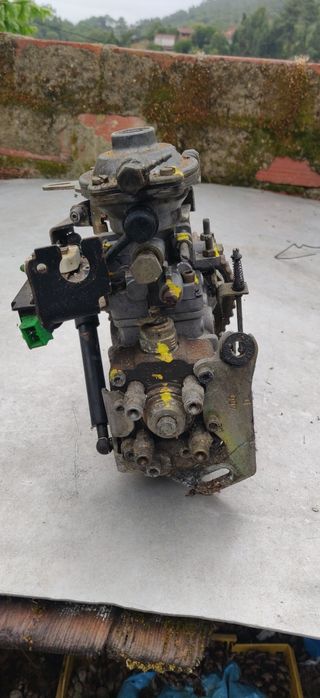 Bomba injetora Terrano II