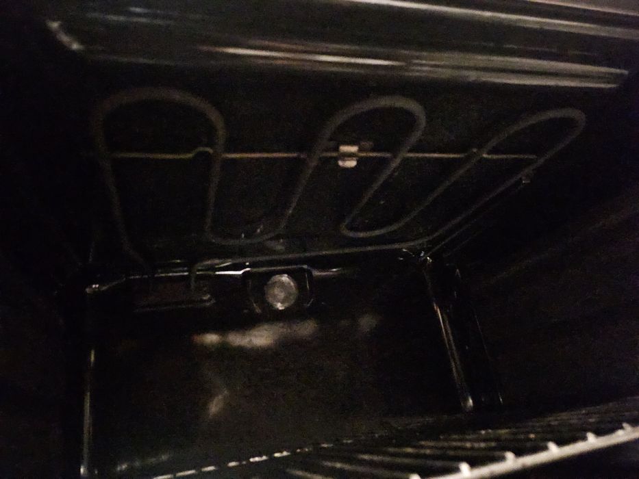 Forno elétrico em bom estado