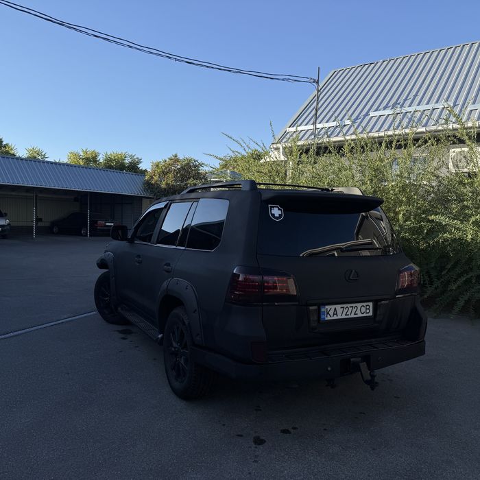 Lexus LX 570 2010