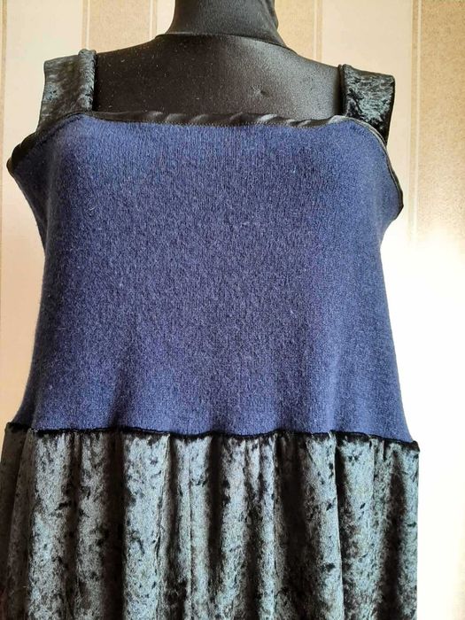 Платье- сарафан теплый, миди.