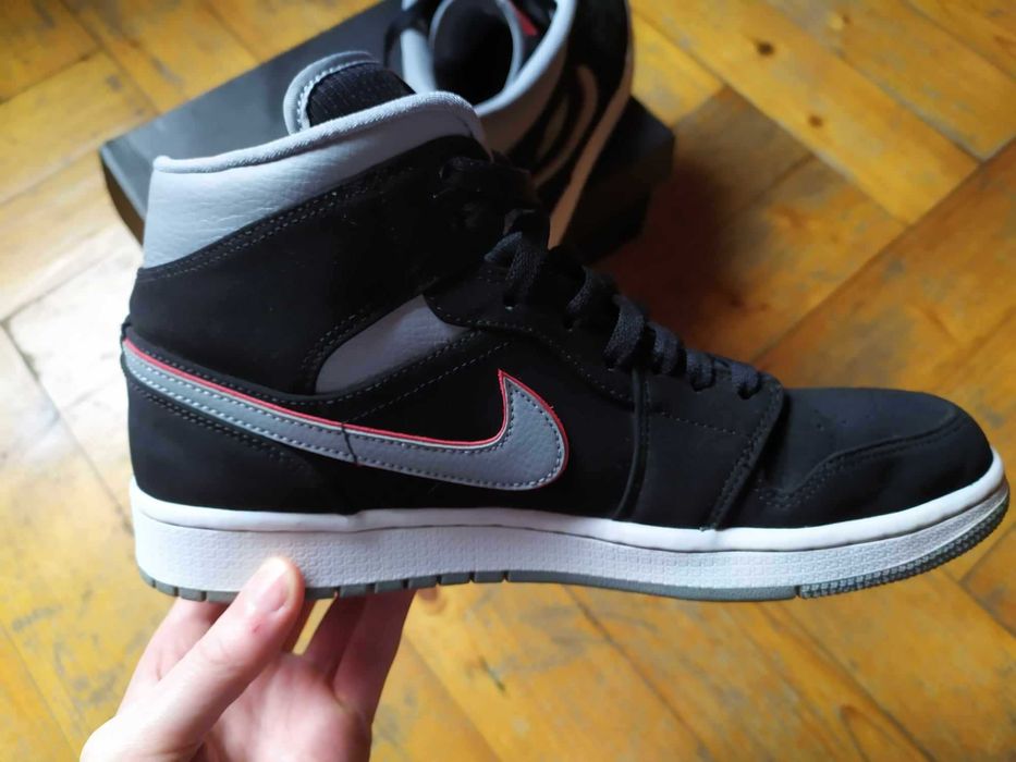 Nike Air Jordan 1 Mid Black Particle Grey Gym Red