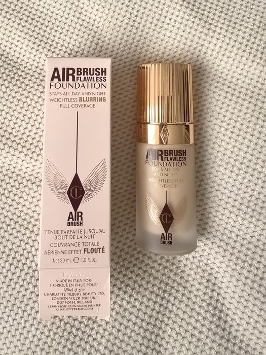 Charlotte tilbury airbrush foundation nowa formula