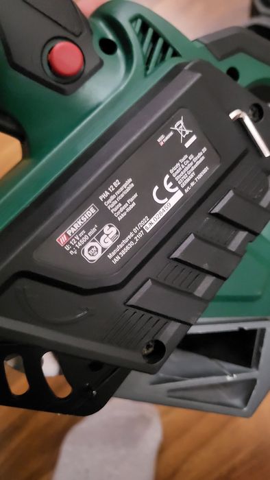 Рубанок Parkside PHA 12 B2 на аккумуляторе