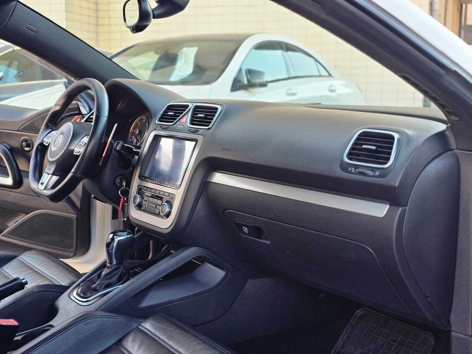 VOLKSWAGEN SCIROCCO 2.0TDI 140CV "DSG"