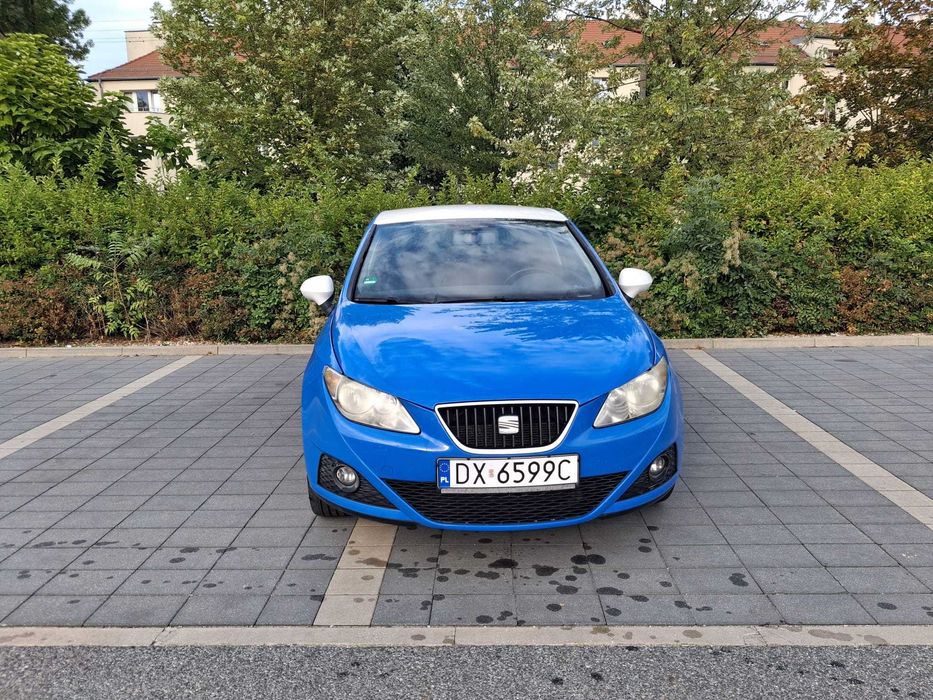 SEAT Ibiza 2009 rok 1.6 benz 3 drzwi ,wersja limitowana stan super