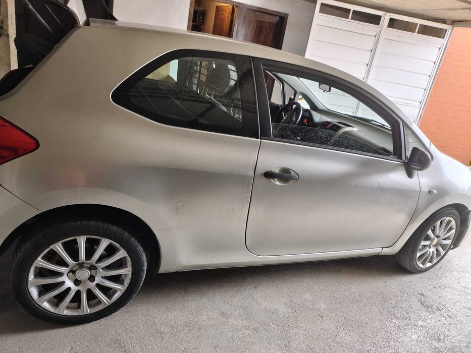 Toyota Auris 1.4D 2009!!!