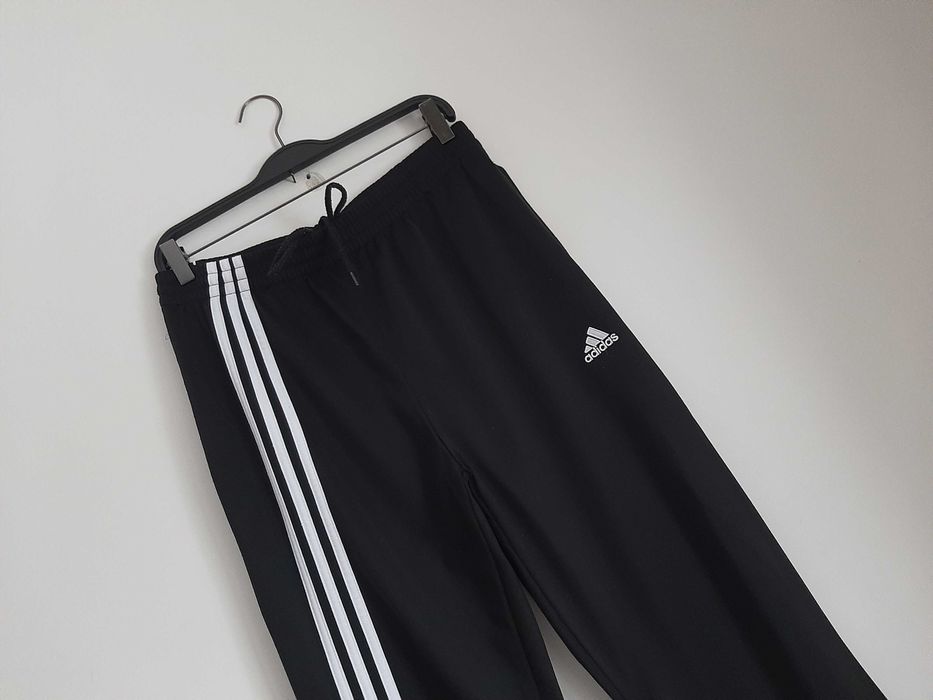 Spodnie dresowe adidas L