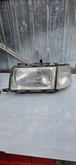 Lampy Reflektor Kierunkowskazy Przód Audi 80 B4