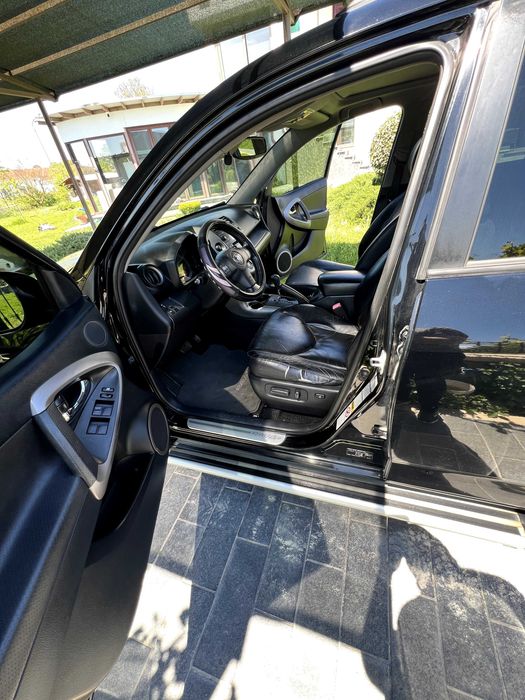 Продам Toyota RAV4 2007