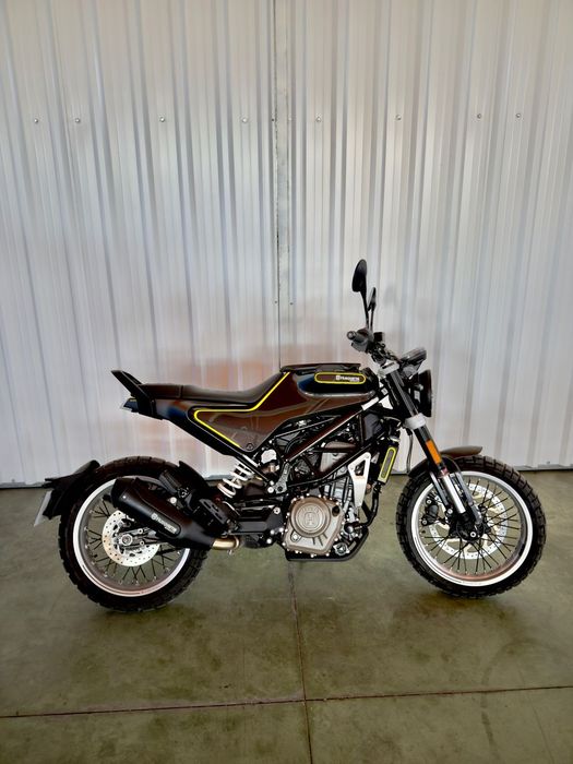 Husqvarna Svartpilen 401