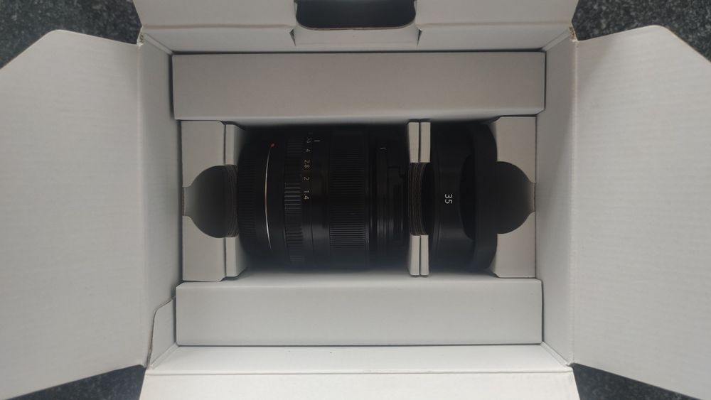 fujifilm fujinon xf 35mm f1.4 r