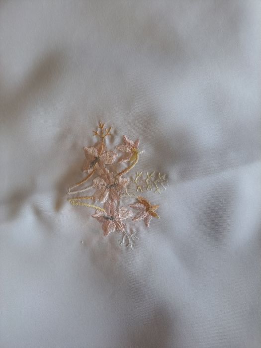 Скатертини в асортименті.