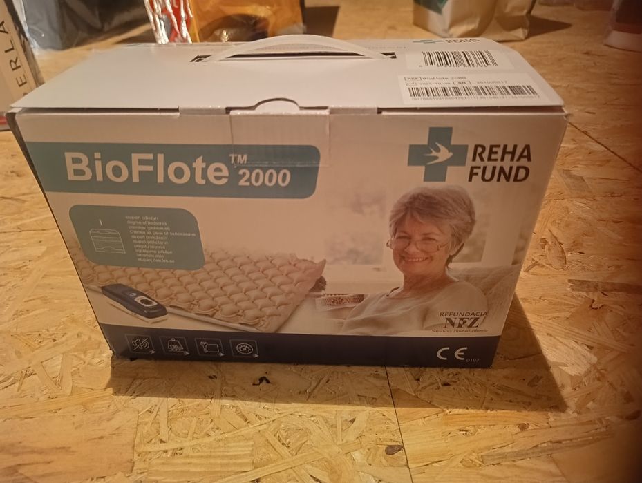 Materac pneumatyczny z pompką Bioflote 2000