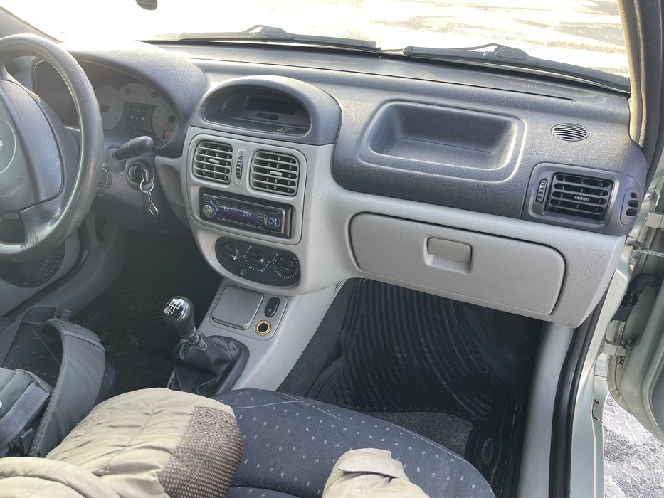 Renault clio symbol 1.4 2004 р.в.