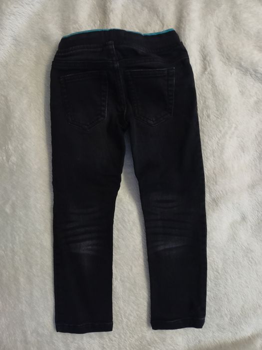 Spodnie 104/110 dla fana dinozaurow