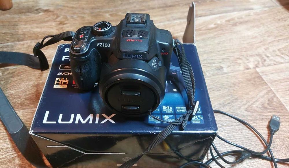 Фотоаппарат Panasonic Lumix DMC-FZ100 Black